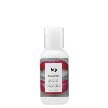 <img src="path-to-your-image.jpg" alt="Television Conditioner travel size for soft, shiny, and healthy hair, enriched with Babassu Seed Oil, ideal for all hair types" />
